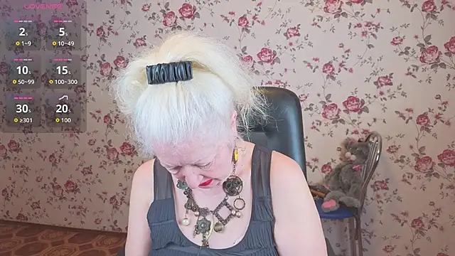 Snapshot of Maya_Mayflower chatting on 02-06-26, 03:22 Maya Mayflower online show from 02-06-26, 03:22