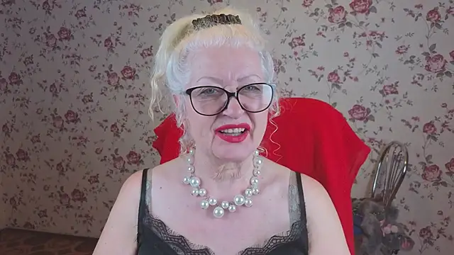 Snapshot of Maya_Mayflower chatting on 02-14-26, 03:42 Maya Mayflower online show from 02-14-26, 03:42