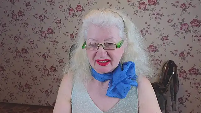 Snapshot of Maya_Mayflower chatting on 02-17-26, 02:52 Maya Mayflower online show from 02-17-26, 02:52