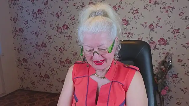 Snapshot of Maya_Mayflower chatting on 03-08-26, 02:48 Maya Mayflower online show from 03-08-26, 02:48