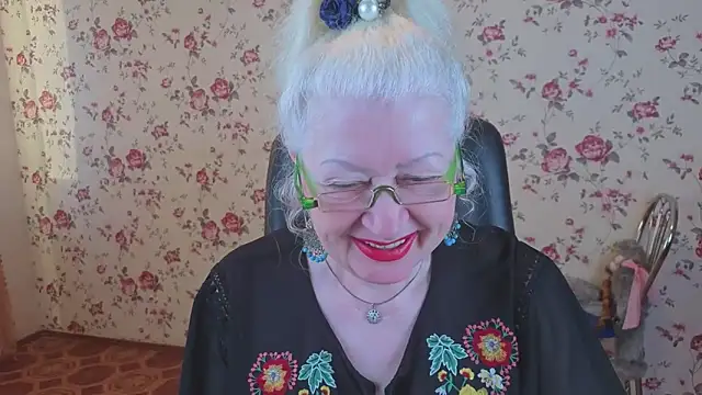 Snapshot of Maya_Mayflower chatting on 03-30-26, 03:18 Maya Mayflower online show from 03-30-26, 03:18