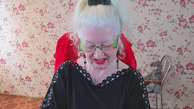 Snapshot of Maya_Mayflower chatting on 04-11-26, 07:45 Maya Mayflower online show from 04-11-26, 07:45