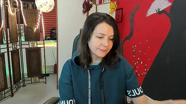 NicoleHitman online show from 03-19-25, 05:19