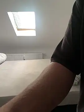 Snapshot of MarkusHorney chatting on 03-18-25, 10:57 MarkusHorney online show from 03-18-25, 10:57