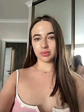 Snapshot of AlisaQSky chatting on 05-25-26, 04:51 AlisaQSky online show from 05-25-26, 04:51