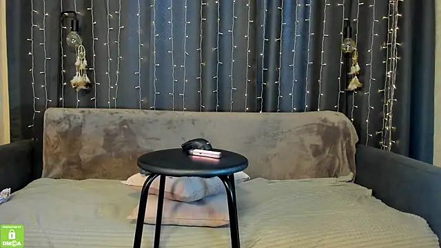 Ashley Nicks online show from 06-05-26, 06:52