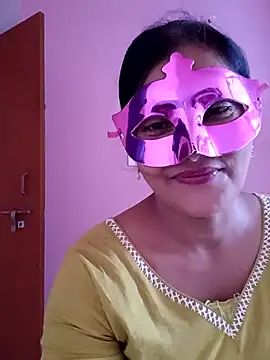 Snapshot of Ronak_kaur chatting on 10-22-25, 06:13 Ronak kaur online show from 10-22-25, 06:13