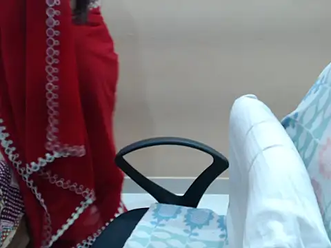 Snapshot of Surjeet_Kaur chatting on 06-16-26, 07:33 Surjeet Kaur online show from 06-16-26, 07:33