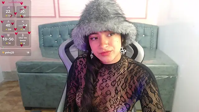 alexa romero t online show from 11-18-25, 01:04