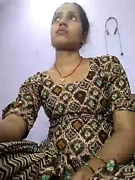 Snapshot of indiandesilive chatting on 08-01-26, 04:50 indiandesilive online show from 08-01-26, 04:50