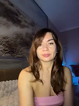 Mary Kiitty online show from 03-26-26, 01:06