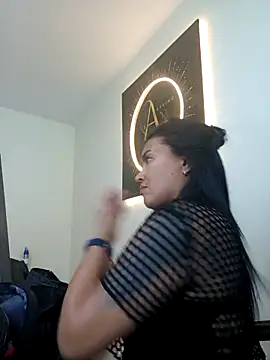 Snapshot of Ariana_Rodriguez chatting on 04-19-26, 04:50 Ariana Rodriguez online show from 04-19-26, 04:50