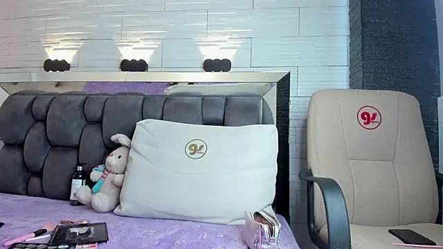 Snapshot of jade_heartt chatting on 11-11-25, 06:41 jade heartt online show from 11-11-25, 06:41