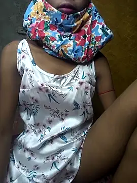 Cutesoma01 online show from 11-17-25, 09:04