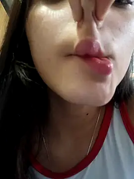 Valen Person online show from 11-04-25, 04:17