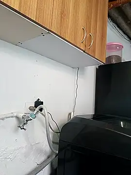 Valen Person online show from 11-19-25, 03:12