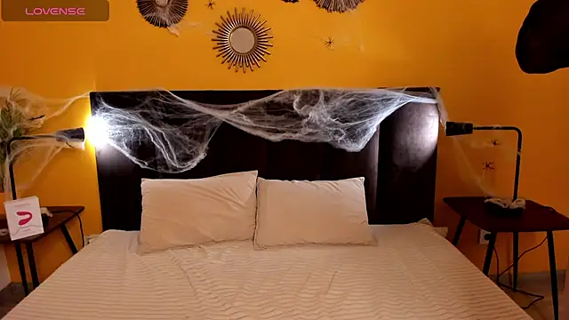 Jessie Curlyy online show from 10-23-25, 02:00