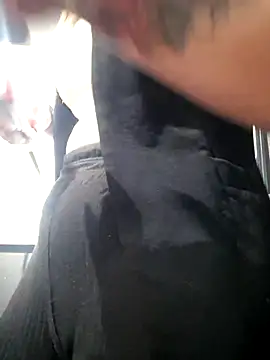 Isabella Varella online show from 09-22-25, 01:35