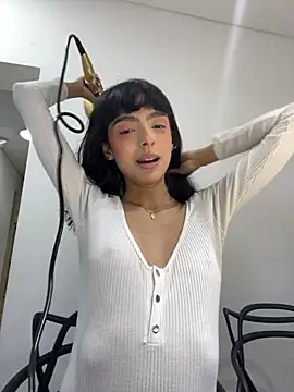 ZaraLuuv online show from 09-28-25, 04:56