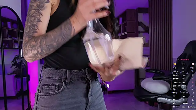 Saraa Desiree online show from 04-16-26, 10:45