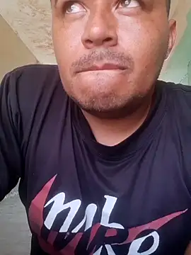 Snapshot of candy_-_king chatting on 03-11-25, 07:14 candy - king online show from 03-11-25, 07:14