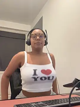 Melia Rayne online show from 02-13-26, 10:44