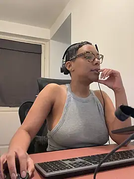 Melia Rayne online show from 02-24-26, 10:46