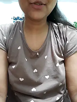 sexy-trisha1 online show from 02-25-26, 07:56