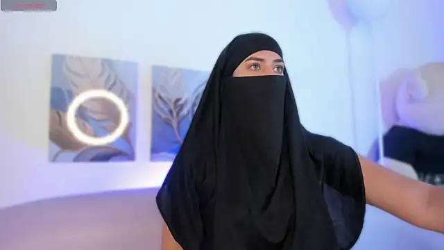 Snapshot of salma_arabicc chatting on 10-28-25, 04:20 salma arabicc online show from 10-28-25, 04:20