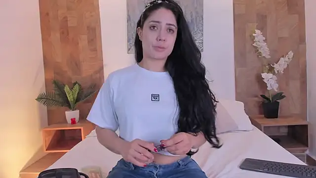 Snapshot of isabella_winkler chatting on 07-09-26, 11:14 isabella winkler online show from 07-09-26, 11:14