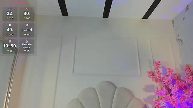 Candaceoweens online show from 10-24-25, 03:47