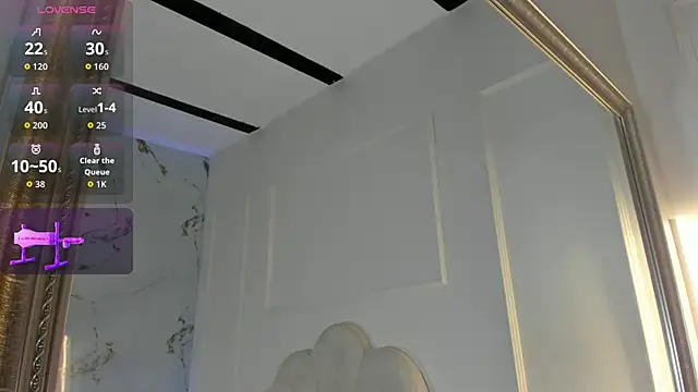 Candaceoweens online show from 11-26-25, 03:40