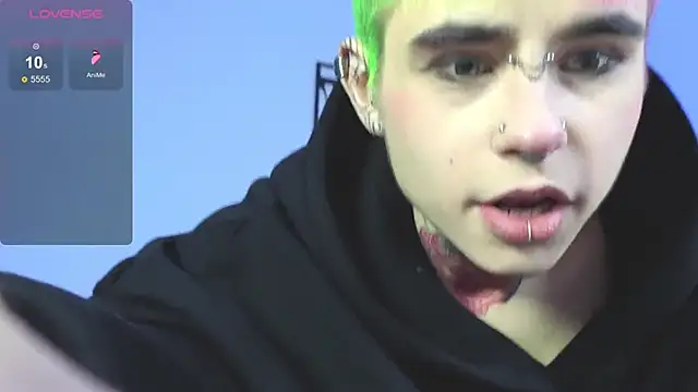 Snapshot of Alex_Vallley chatting on 09-27-25, 10:59 Alex Vallley online show from 09-27-25, 10:59