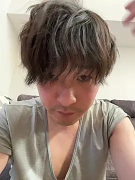 Snapshot of waka3232 chatting on 05-19-26, 09:37 waka3232 online show from 05-19-26, 09:37