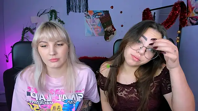 Snapshot of kiki_swan chatting on 01-06-26, 07:01 kiki swan online show from 01-06-26, 07:01