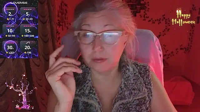 Wane Witch online show from 10-30-25, 07:58