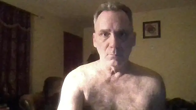 Snapshot of HunkofRock chatting on 11-22-25, 07:18 HunkofRock online show from 11-22-25, 07:18