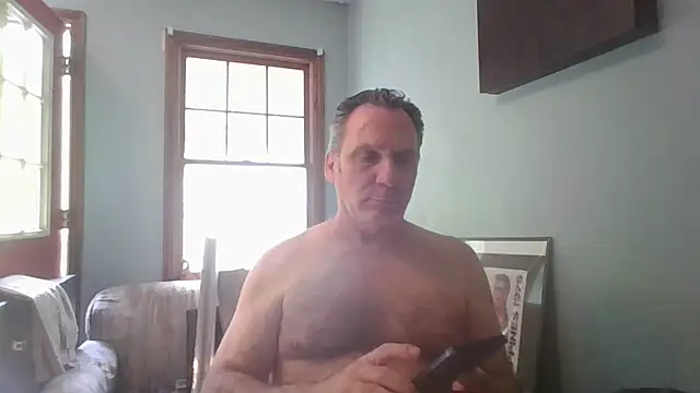 Snapshot of HunkofRock chatting on 04-29-26, 05:17 HunkofRock online show from 04-29-26, 05:17
