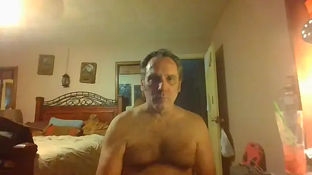 Snapshot of HunkofRock chatting on 06-04-26, 11:44 HunkofRock online show from 06-04-26, 11:44