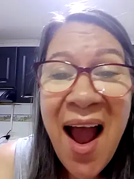 victoria wayne online show from 11-06-25, 10:05