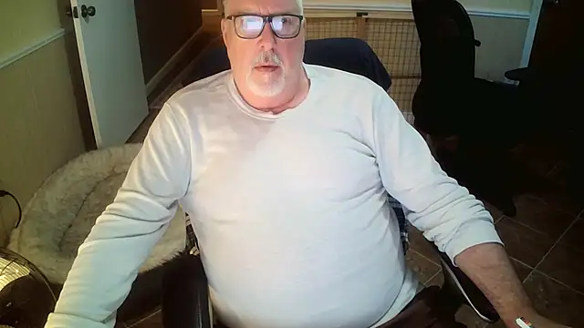 superbearboss online show from 10-27-25, 02:21