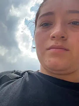 Karina Leon online show from 02-06-26, 04:21