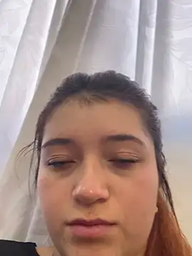 Snapshot of Karina_Leon chatting on 06-17-26, 08:21 Karina Leon online show from 06-17-26, 08:21