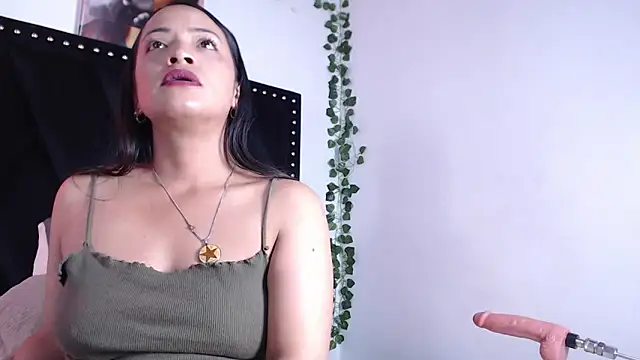 Snapshot of AvaX_777 chatting on 09-20-25, 08:10 AvaX 777 online show from 09-20-25, 08:10