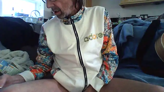 Grower and shower online show from 04-05-26, 04:15