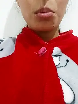 saraaxx1 online show from 11-29-25, 08:28