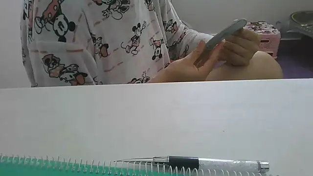 Snapshot of saraaxx1 chatting on 05-31-26, 01:51 saraaxx1 online show from 05-31-26, 01:51