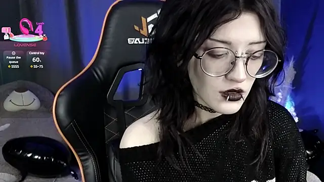 Setsunai  online show from 03-18-25, 08:26