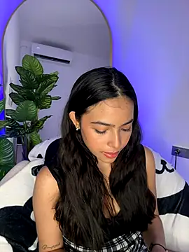  Emily Thompson  online show from 10-28-25, 12:36