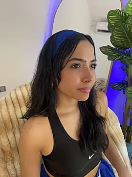 Snapshot of _Emily_Thompson_ chatting on 03-17-26, 02:05 Emily Thompson online show from 03-17-26, 02:05